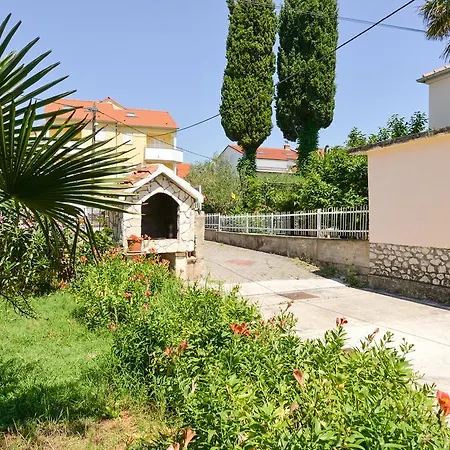 Nora Апартаменты Задар